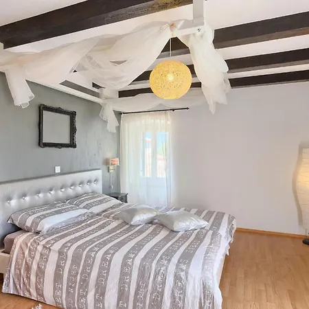 Jona * Porec